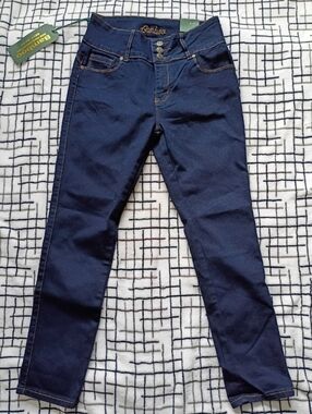 Bamboo Juniors Size 11 Skinny Jeans New with Tags